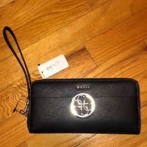 GUESS wallet